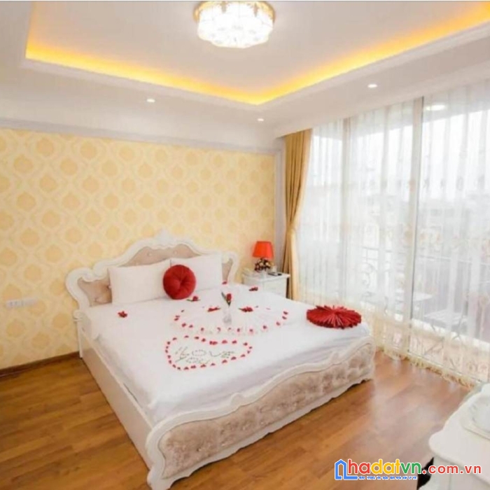 Bán khách sạn tiêu chuẩn 3  phố cổ hoàn kiếm