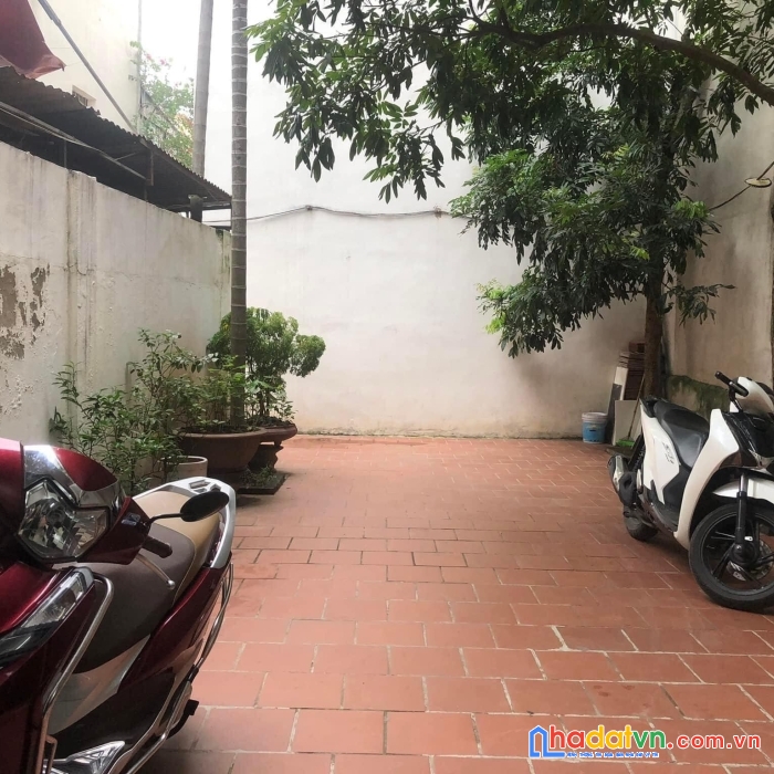 Bán đất tặng nhà 4t hoàng cầu, đống đa, 10m ra phố, 125m2, giá 13.5 tỷ