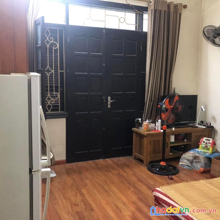 Bán đất tặng nhà 4t hoàng cầu, đống đa, 10m ra phố, 125m2, giá 13.5 tỷ