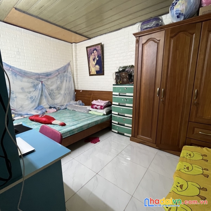 Bán nhà quận 12 - hxh - 68m2 - chỉ 3 tỷ hơn.