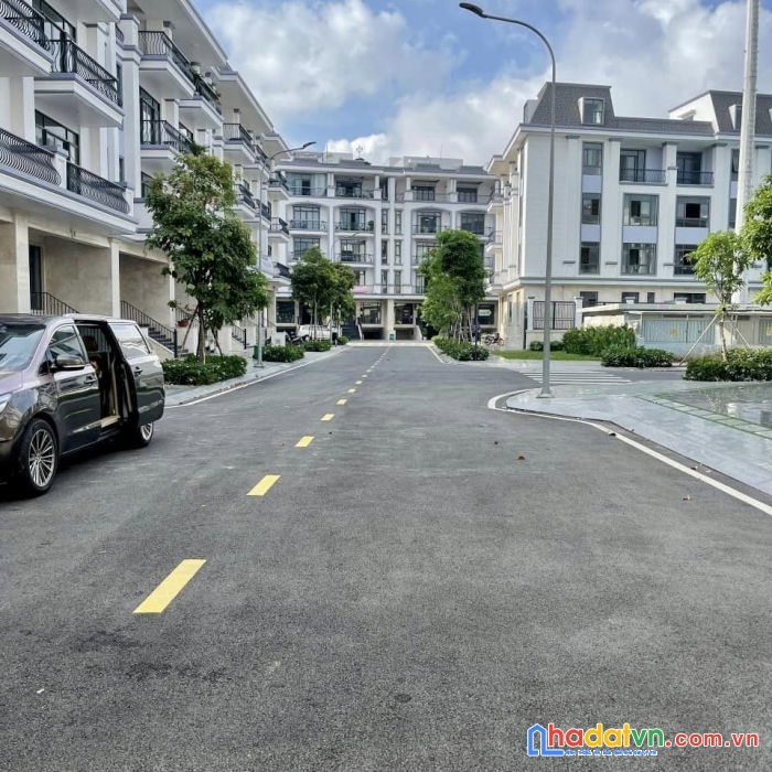 Giảm mạnh 5 tỷ, bán nhanh shophouse vạn phúc city, ngang cực rộng, thang máy