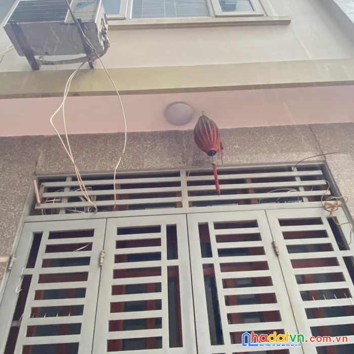 Hộ khẩu cầu giấy nhà đẹp an sinh đỉnh cao 30m2 x 5 tầng , ô tô đỗ cửa mà chỉ nhỉnh 4 tỷ