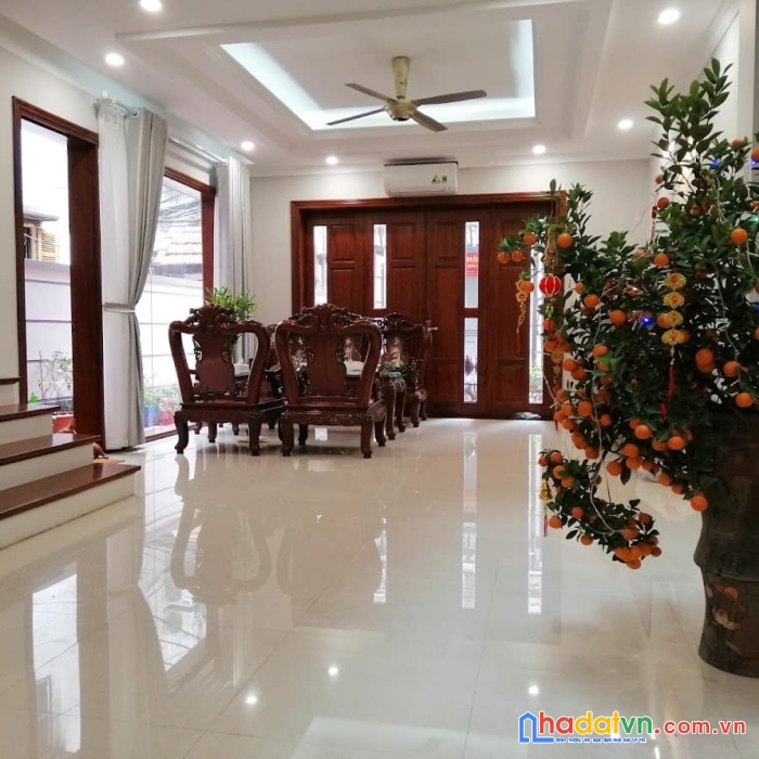 Bán nhà đào tấn - ba đình - 102m2 x 5 tầng chỉ 13.5 tỷ