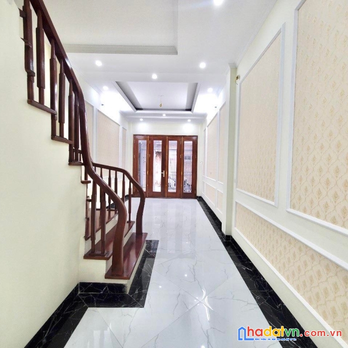 Bán nhà đẹp đầy đủ công năng sáng thoáng trước sau oto đỗ của 51 m phố thịnh liệt , hoàng mai chỉ