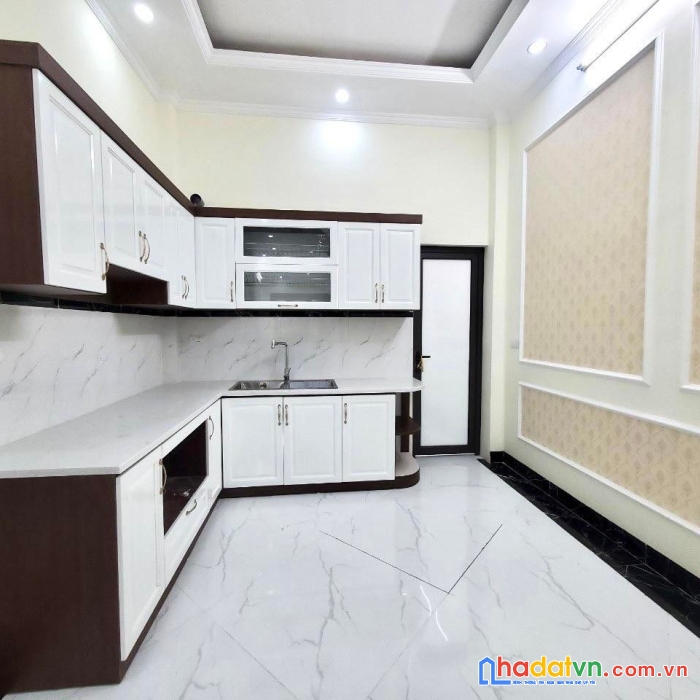 Bán nhà đẹp đầy đủ công năng sáng thoáng trước sau oto đỗ của 51 m phố thịnh liệt , hoàng mai chỉ