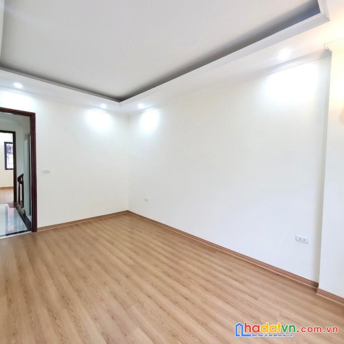 Bán nhà đẹp đầy đủ công năng sáng thoáng trước sau oto đỗ của 51 m phố thịnh liệt , hoàng mai chỉ