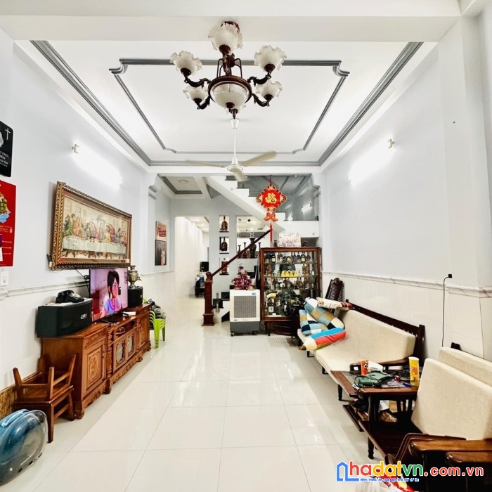 Bán nhà hẻm xe hơi đường gò dầu, sát mặt tiền, 80m2 chỉ 12.2 tỷ, khu dân trí cao