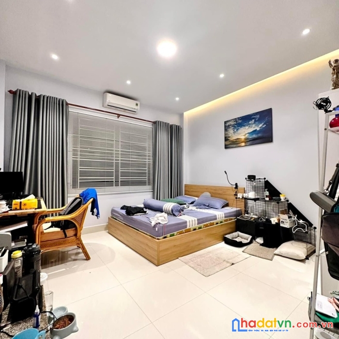 Bán nhà hẻm xe hơi đường gò dầu, sát mặt tiền, 80m2 chỉ 12.2 tỷ, khu dân trí cao