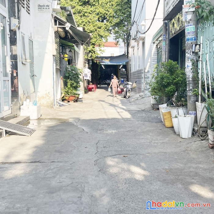 Hẻm ô tô sát mặt tiền - 104m2, ngang hơn 5m - tương lai mt đường 16m. chỉ hơn 5 tỷ