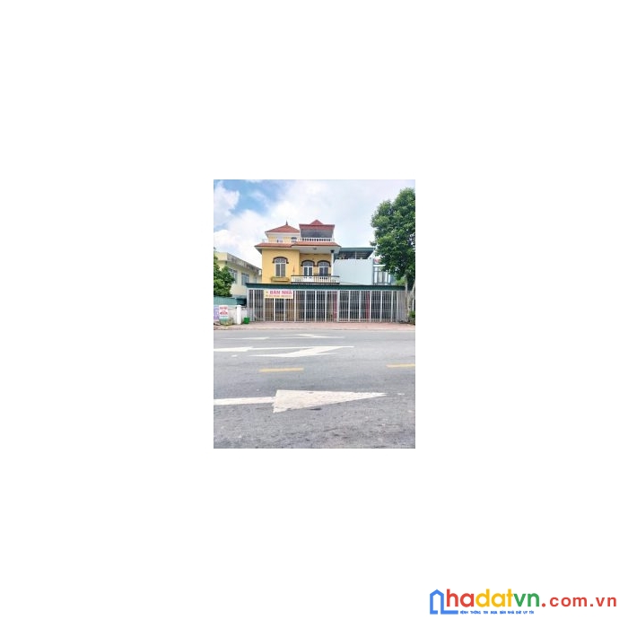 Chính chủ cần bán nhà trục chính quốc lộ 18 a ngay trung tâm ngã tư vòng xuyến thị trấn tiên yên.