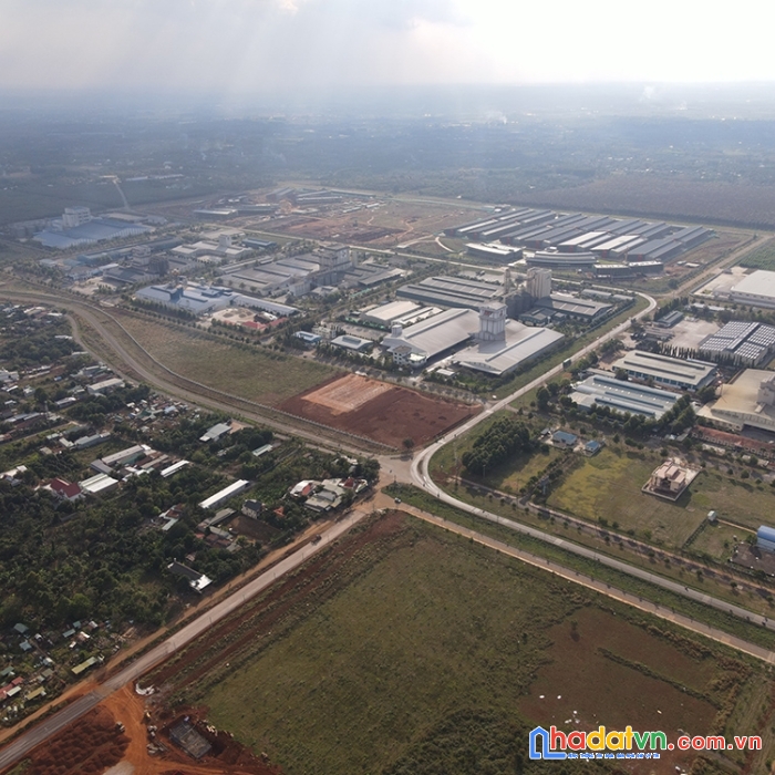 Đất nền sổ đỏ ngay khu công nghiệp dầu giây, mặt tiền đường 32m, giá ưu đãi đầu tư
