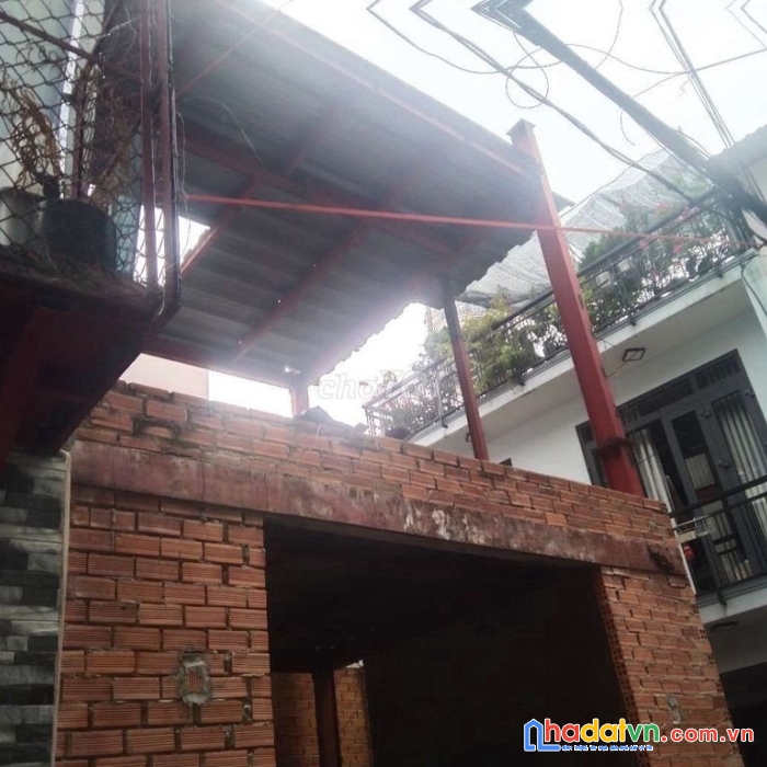 Chính chủ cần bán căn nhà đang xây dựng vị trí đẹp tại quận 10, tp hcm