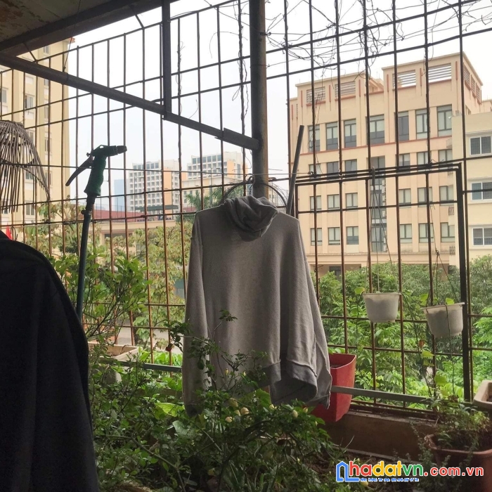 Bán 68m2 nhà 3 mặt thoáng ô to phố hàng sâm 8.5 tỷ.