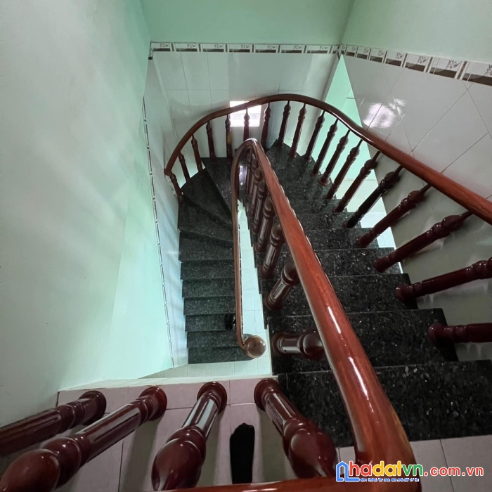 Chính chủ cần bán nhà 2 tầng đường tỉnh lộ 10, hẻm ba gác, 77m2 chỉ 6.8 tỷ tl