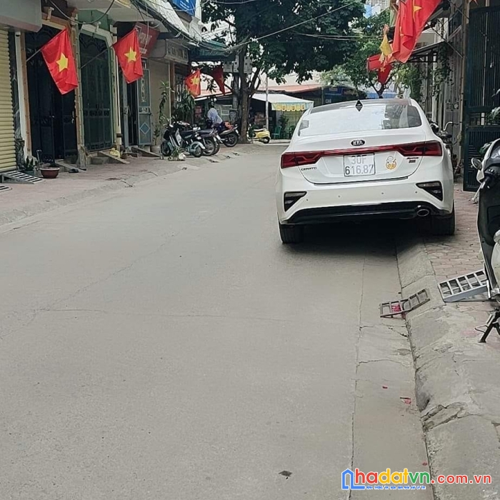Bán nhà 2 mặt tiền đường kđt mỗ lao, vũ trọng khánh, ô tô kinh doanh, 65mx5t giá 9.5 tỷ