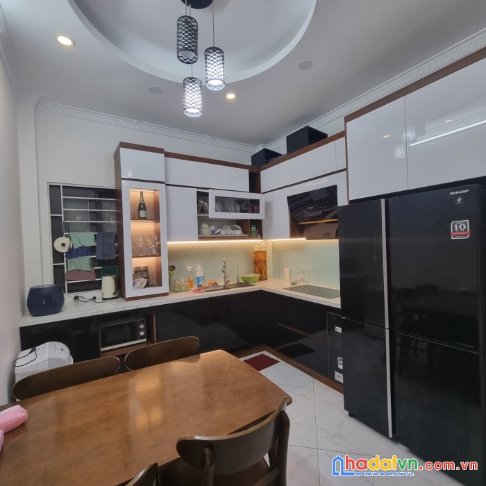 Bán gấp nhà mễ trì ngõ thông nhà dân xây dt 38m 4t giá nhỉnh 4,5 tỷ