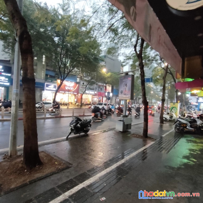 Mặt phố vip thái hà, đống đa, 7 tầng thang máy. vỉa hè, ô tô đỗ, kinh doanh đa dạng ngành nghề