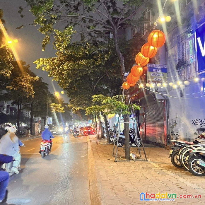 Nhà mặt phố nguyễn ngọc vũ 80m, 7 tầng, ô tô, kinh doanh, thang máy
