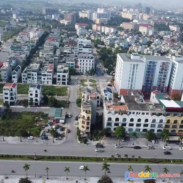 Cần bán lô đất nền ngay trung tâm thương mại aeon mall