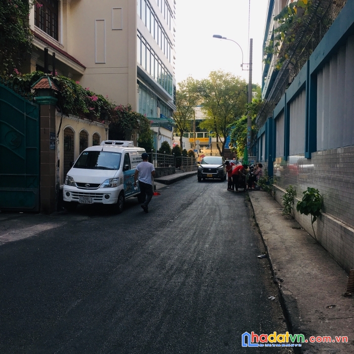 Thêm 2 căn liền kề - bán gấp nhà mt đặng trần côn, p.bến thành, q.1