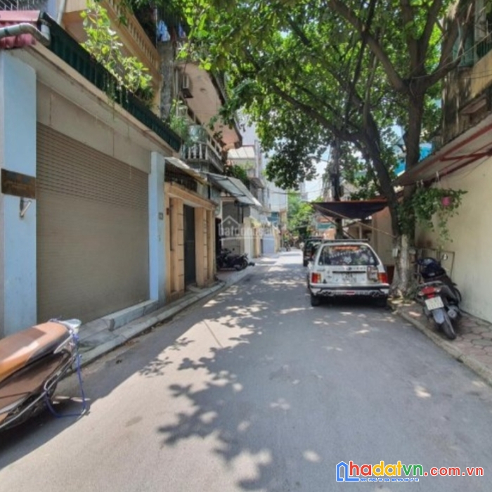 Hiếm! bán nhà ngã ba giáp bát 35 m2, oto, 5 tầng, chỉ 2 tỷ 85.