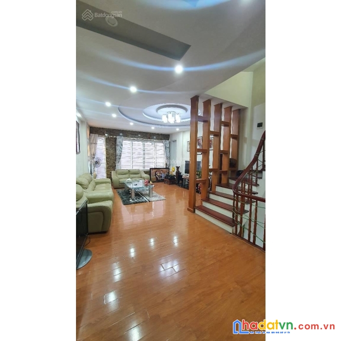 Nhà đẹp phân lô dương quảng hàm quận cầu giấy 62m2 mt5.8m gara tặng nội thất kinh doanh