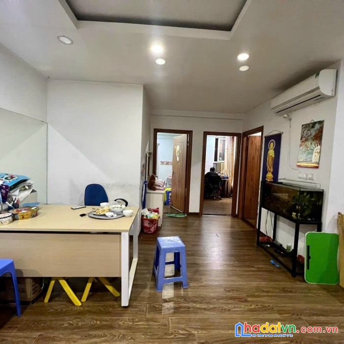 Bán căn hộ cc htt tower phùng hưng hà đông , dt 81m2. giá 2.5 tỷ.