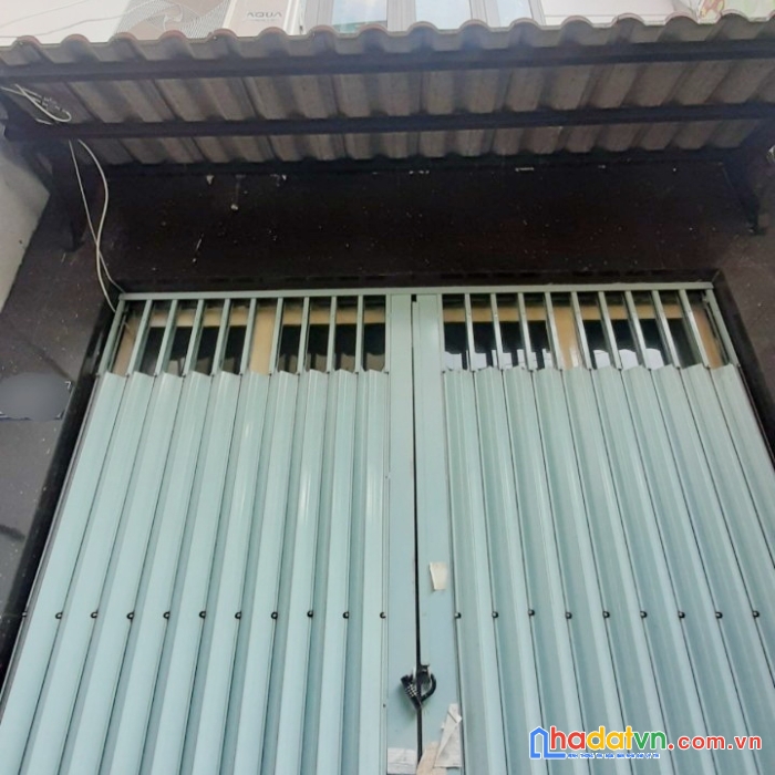 Nhà thuê 3 tầng hẻm ba đình p10q8 - giá : 8.5 triệu