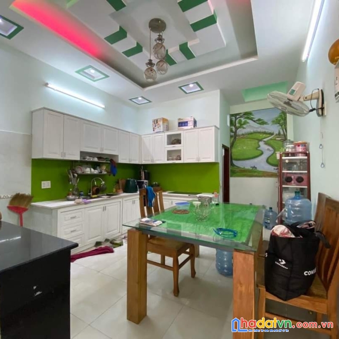 Bán nhà hxh phạm văn chiêu, 4x14m, hẻm 8m, 4 tầng, gần mt chỉ 6.5 tỷ tl