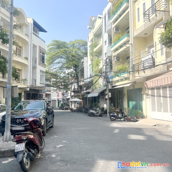 Nhà (5x16.3m) 4 tầng hẻm xe tải đường thành thái p12q10 - giá : 20.5 tỷ