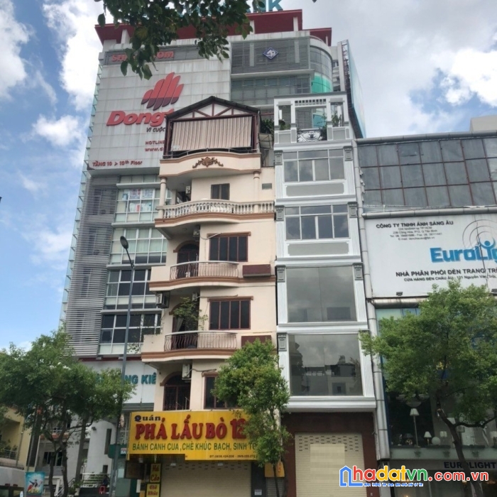 Mặt tiền đường nguyễn văn trỗi , phường 12 , quận phú nhuận