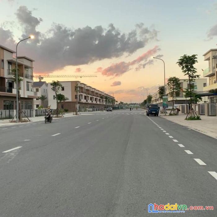 Chỉ đúng 7 tỷ sở hữu căn nhà phố 3 tầng kết hợp ở, kinh doanh, cho thuê, làm văn phòng,.. tại vsip