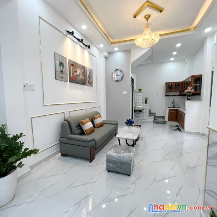 Nhà 4 tầng nở hậu căn góc hẻm hưng phú p9q8. giá 4,35 tỷ tl