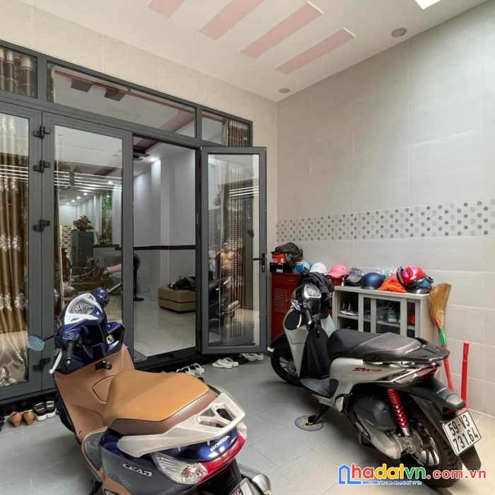 Bán nhà 220/ nguyễn văn khối, 4.5x18, hẻm 4.5m, 3 tầng btct chỉ 7.8 tỷ tl