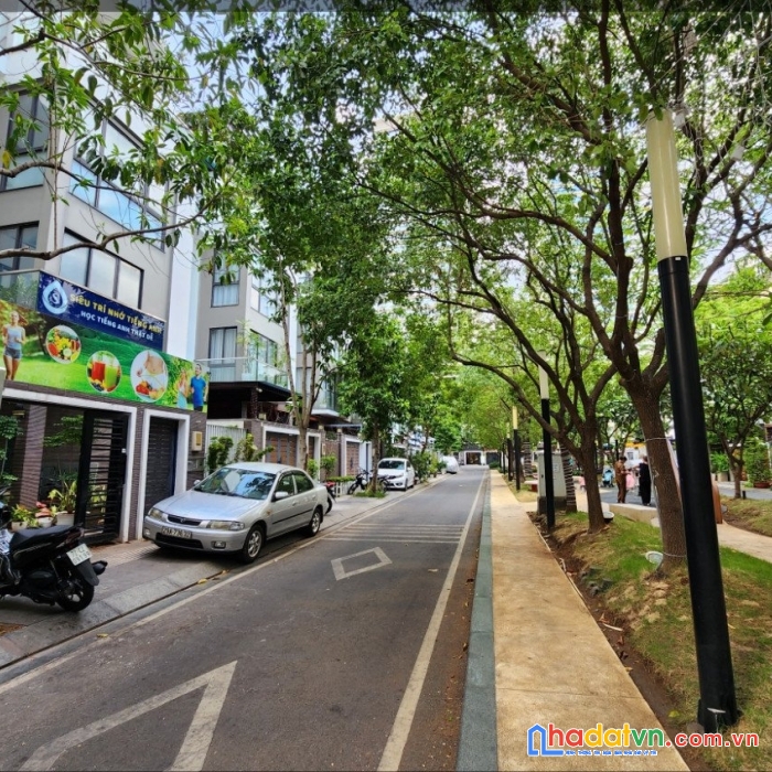 Cho thuê mặt bằng sang trọng ngay hà đô quận 10