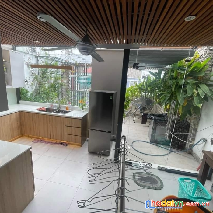 Bán nhà khu nhà giàu phú mỹ hưng cạnh bùi bằng đoàn-tân phong q7 -ngang 6m -thang máy. 120m2 chỉ