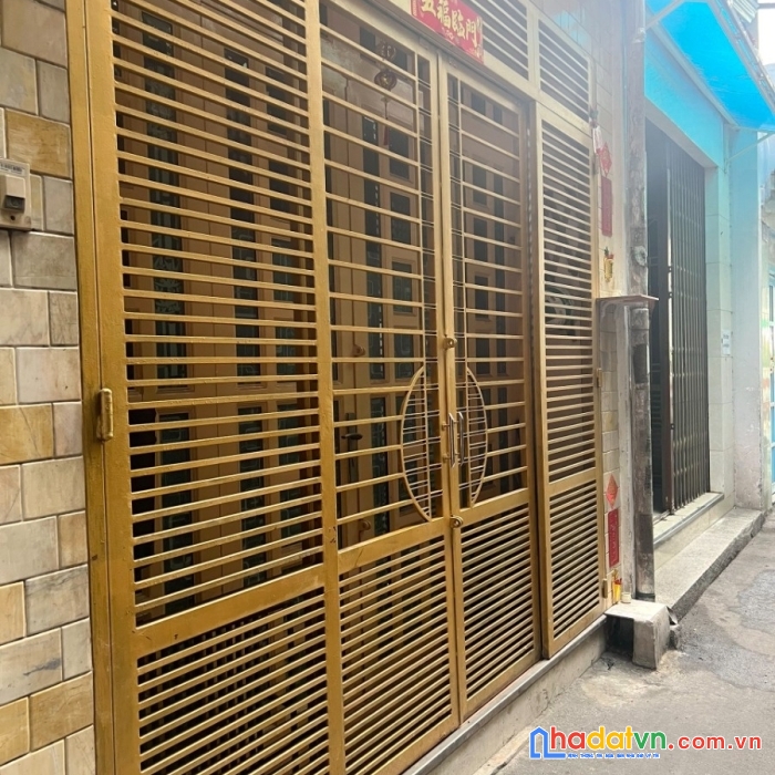 Nhà 3 tầng hẻm thông sát chợ nguyễn tri phương p6q10