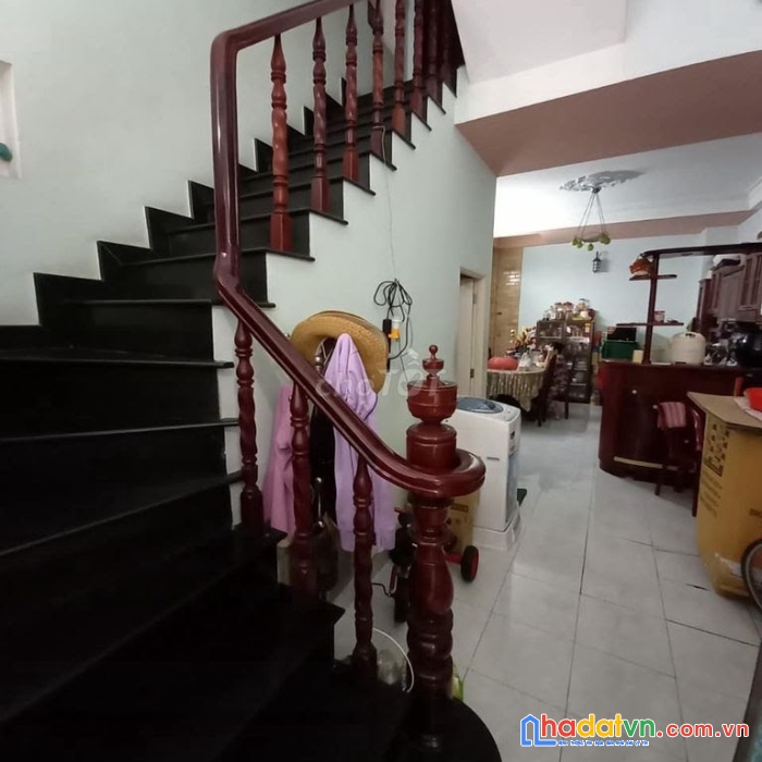 Nhà hẻm 4m xóm chiếu, quận 4. dt: 4mx17,5m, cn: 70m2, 4t mới, ntcc, giá bán: 6,8 tỷ tl