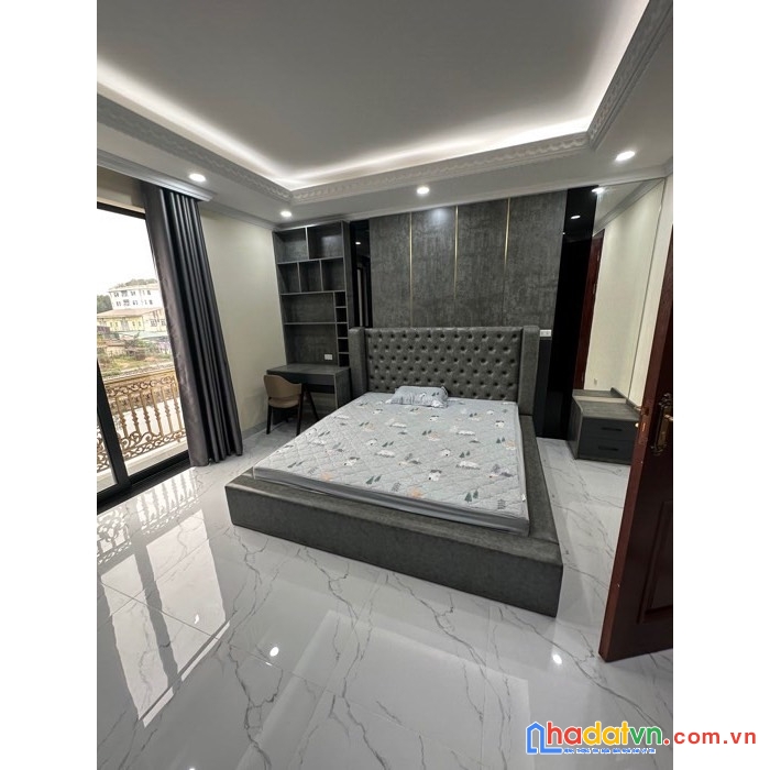 Cắt lỗ 2 tỷ căn liền kề tây linh đàm 98m2 sổ đỏ, 5 tầng mới koong, giá hạ còn 13 tỷ
