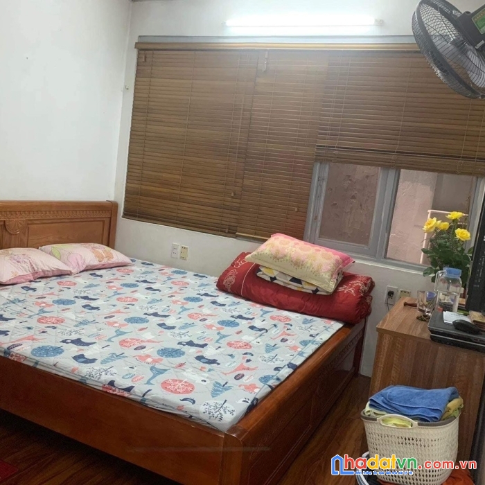 Chủ cần tiền bán gấp nhà vân hồ, hoàng mai, 30m, 5t, giảm nóng 300tr. chào 3.2 tỷ.