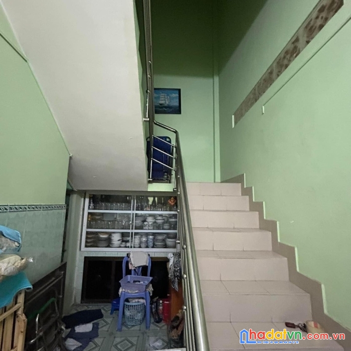 Chính chủ gấp bán nhà 2 tầng đường thoại ngọc hầu, 2 mặt hèm ô tô, 50m2 chỉ 5.4 tỷ