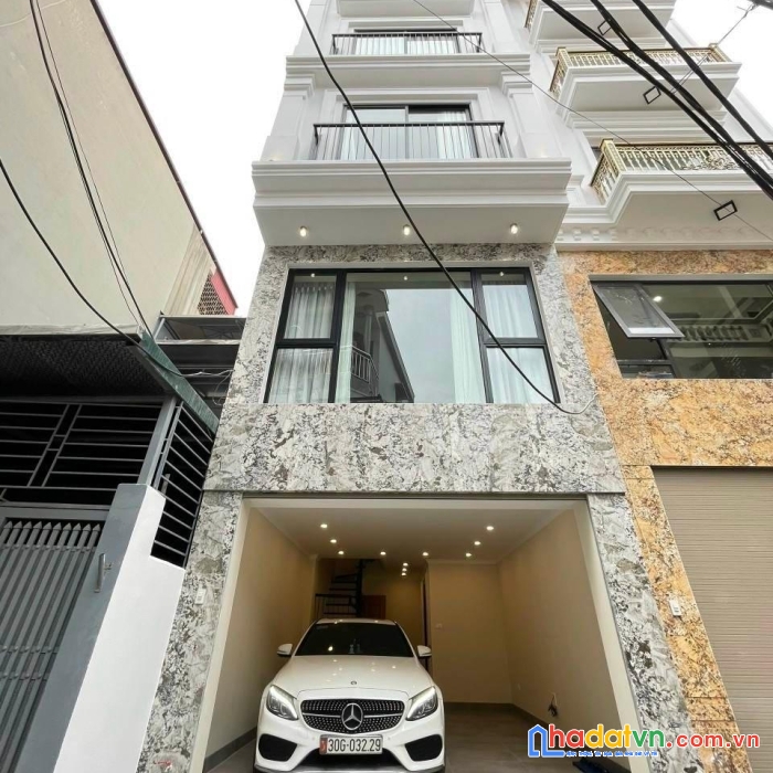 Bán nhà siêu đẹp phố nguyễn sơn, long biên, 6 tầng thang máy xịn xò, gara ô tô.