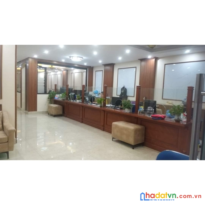 Toà văn phòng lạc long quân ô tô tránh dừng đỗ 24h, thang máy, lô góc, kd vp, spa 100m -18 tỷ