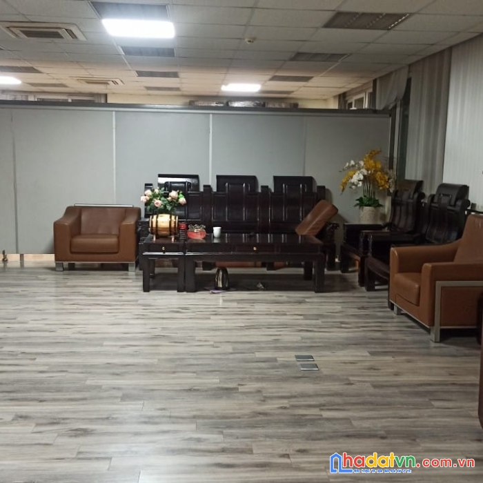 Mặt phố giải phóng - cho thuê mặt bằng kinh doanh đa mô hình-sàn 200m - đi thang máy