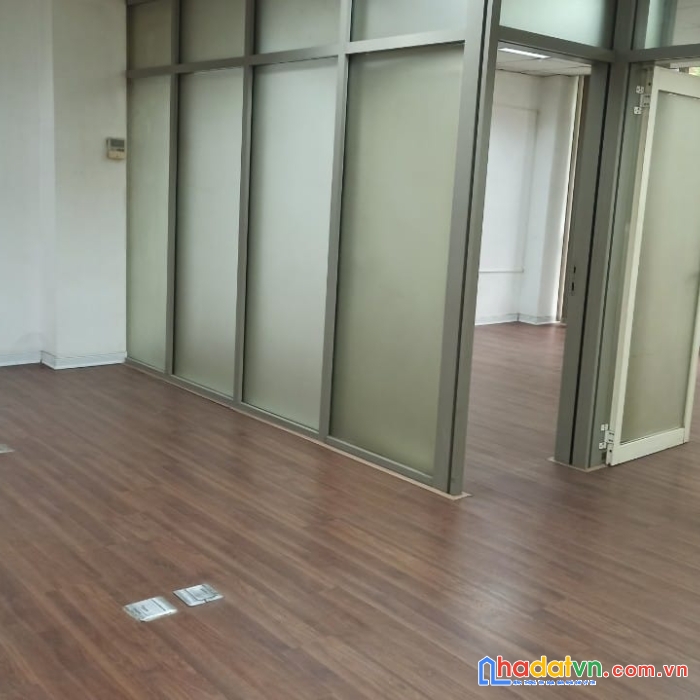 Mặt phố giải phóng - cho thuê mặt bằng kinh doanh đa mô hình-sàn 200m - đi thang máy