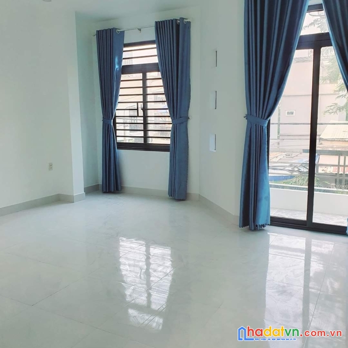 Nhà 2 tầng mặt tiền hòa minh buôn bán kinh doanh tốt