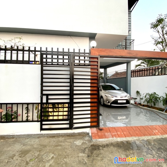 Bán đất sẵn nhà 2 tầng siêu đẹp gần ngay công nghệ cao hòa lạc