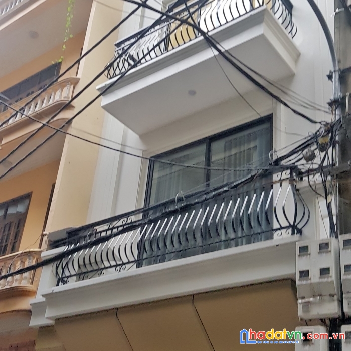 Bán nhà mới 72 nguyên trãi thanh xuân canh roayl city nhinh 5 tỷ.