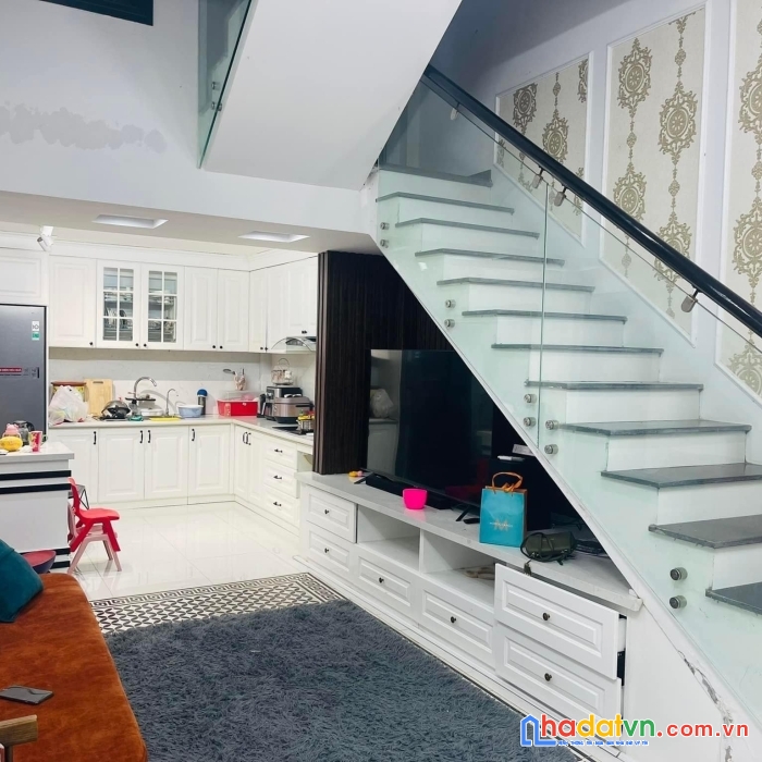 Bán nhà võng thị 55m hơn 4 tỷ nhà mới ở ngay- gần hồ