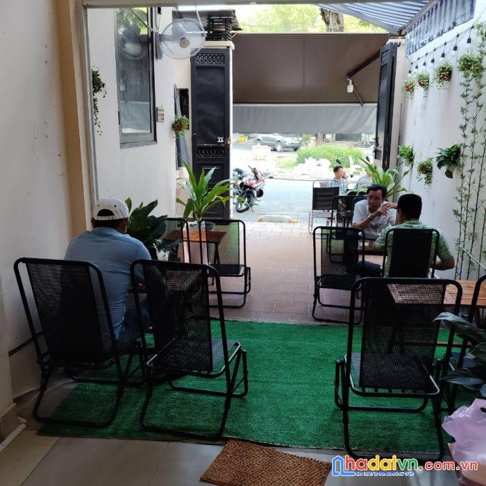 Quận 7, sang quán cafe mb thoáng , vỉa hè ngang 7m , kdc an phú hưng , f. tân phong, liên hệ: